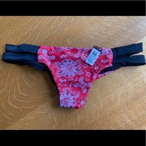 Reversible Salty Honey Paisley Scrunch Swim Bottom